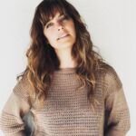 Laëtitia Milot Instagram – En avril, ne te découvre pas d’un fil ; En mai, fais ce qu’il te plaît. 
Vous validez ce proverbe ? 😊
#printemps #top #pull #gilet #mode