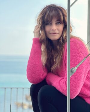 Laëtitia Milot Instagram - On profite du dernier week-end des vacances scolaires à Antibes, on adore cet endroit ❤️