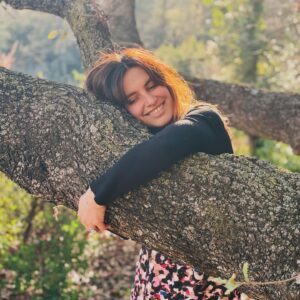 Laëtitia Milot Instagram - Moment de tendresse envers la nature ! 🌳🤗