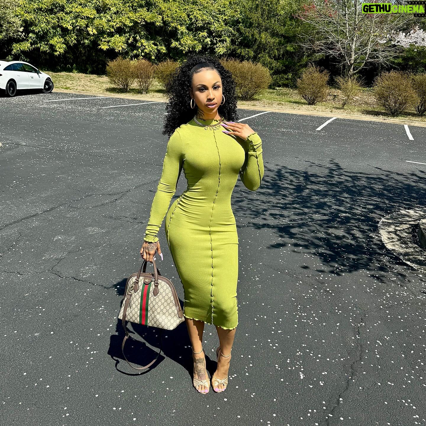 La Love The Boss - 3 Likes - Name Ring Bells From The East To The South , I Tell Em Baby Be Quiet Just Put It In Yo Mouffff 🥵 #Throwback Freestyle! Should I Do A New Car Rap? 🎶🎶