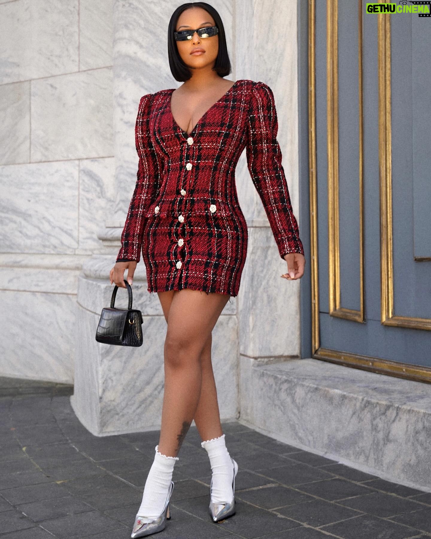 LaToya Forever Instagram - Nobody watches you harder than the people that don’t like you, so give them a show they’ll never forget 💃🏽 #ootd #classyoutfits #outfitinspo #explorepage #aestheticfashion #fashioninspo #aestheticoutfit #outfitideas #womenwithstyle #outfitlove