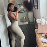 LaToya Forever Instagram - Life with kids 🫶🏽🧘🏽‍♀️ How many kids do you have? And are you okay? 🤣 #momlife #momlifebelike #momof4 #blackmoms #fashionmom