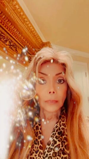 La Toya Jackson Instagram - January has come and gone. Just wanna say make the best of 2024!!!

 #2024 #instagood #positivevibes #live #life #fun #love #latoyajackson