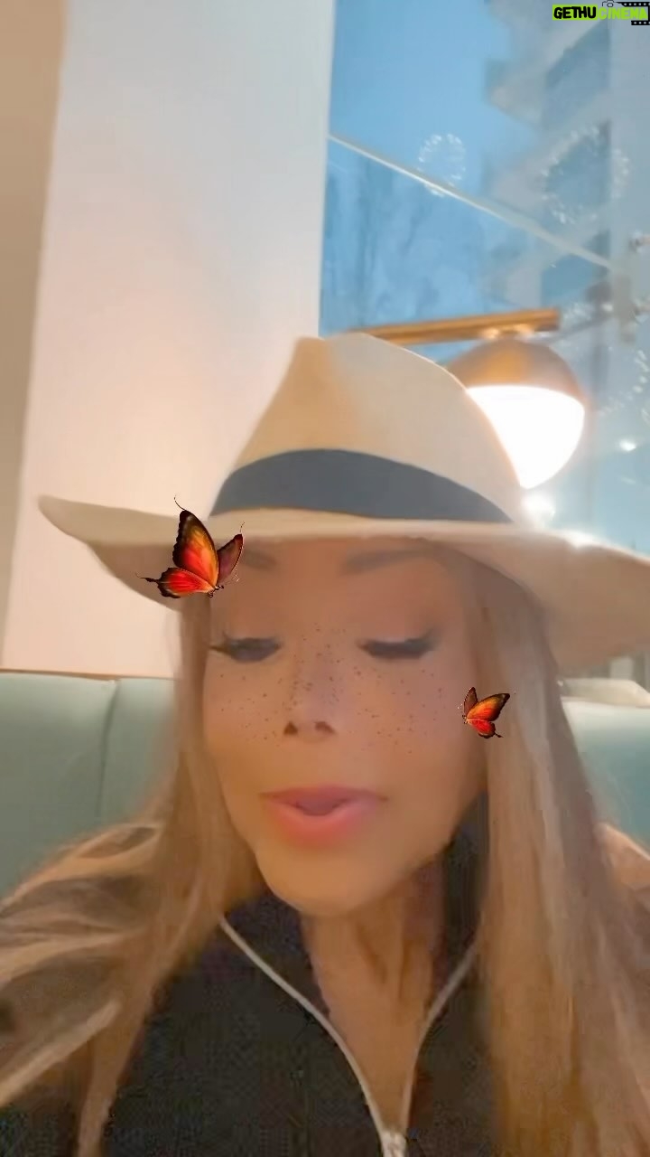 La Toya Jackson Instagram - In Europe and enjoying myself! #life #fun #instagood #restaurants #photooftheday #grateful
