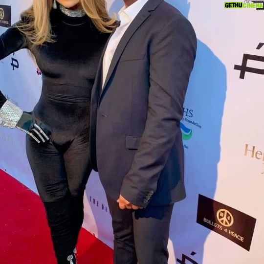 La Toya Jackson Instagram - Happy Lunar New Year! Also happy to know you’re doing better @RafiLounge! Stay healthy! Wellness lounge is serenity! #instagood #FridayFeeling #mood #zen #yoga #meditation #live #Life #fun #Rafilounge #latoyajackson #YearOfTheDragon
