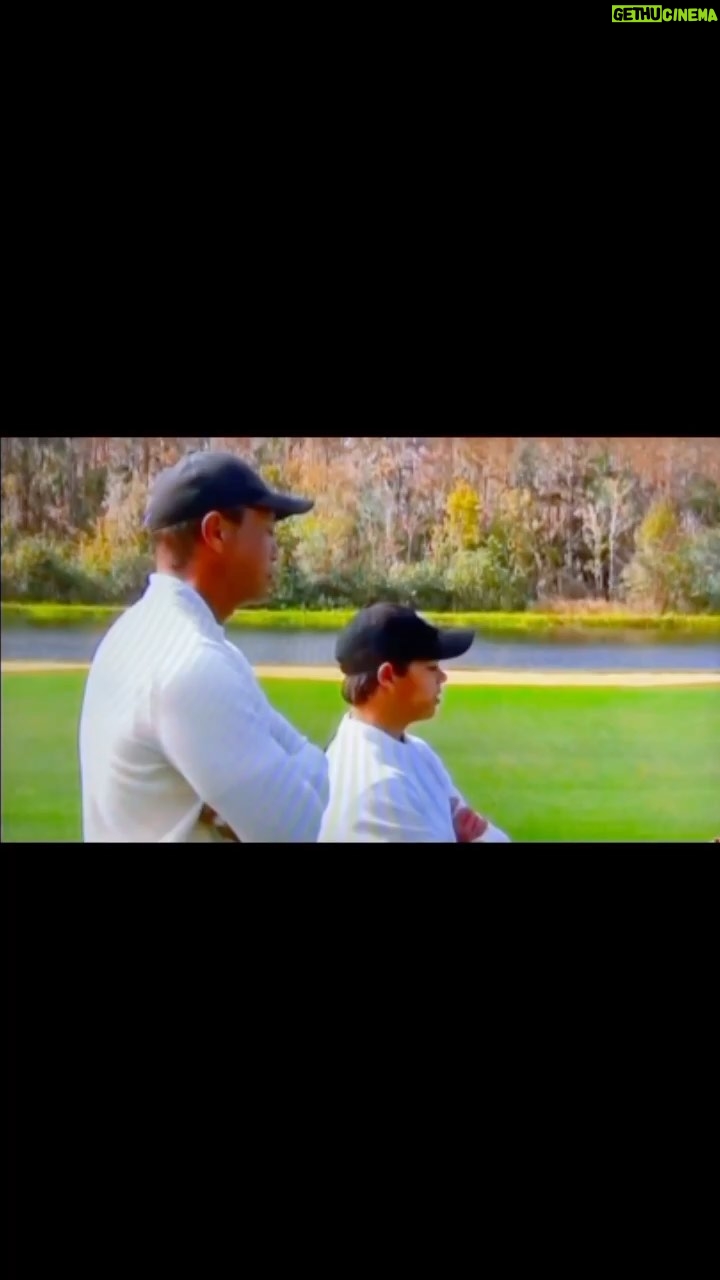 La Toya Jackson Instagram - You Gotta Love These Two! How in sync @TigerWoods and and his son Charlie! The best!!! #Instagood #Golf #GolfBuddy #golfing #golftalk #golffashion #tigerwoods #CharlieWoods #family #Sports #PhotoOfTheDay