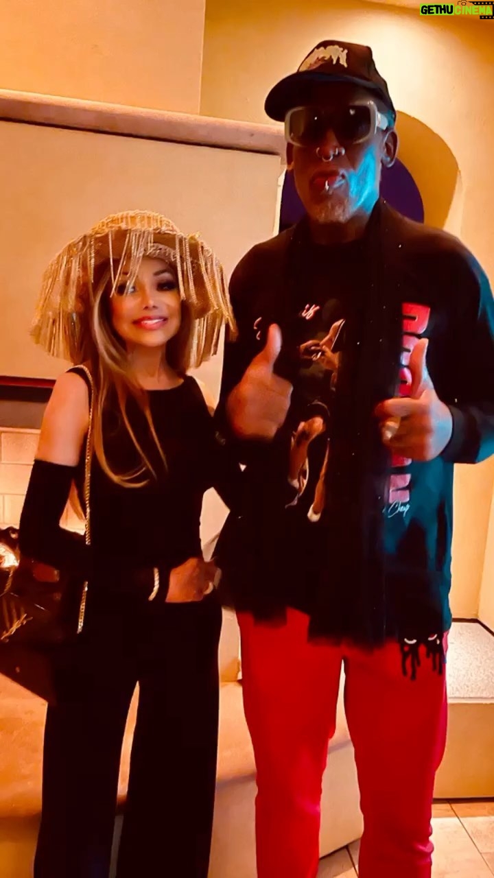 La Toya Jackson Instagram - A great time this weekend @dwayneJClark Halloween party with @kathyHilton @Dennisrodman and so many others! Hope you all have a happy Halloween #Halloween #fun #life #grateful #instagood #instagram #photooftheday #dennisrodman #latoyajackson #party