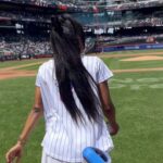 LaToya Tonodeo Instagram - I threw the FIRST PITCH at the @mets game!! (2nd slide)⚾️💨☺️ FROM THE MOUND!😜SO MUCH FUN! Thank you Mets 🧡