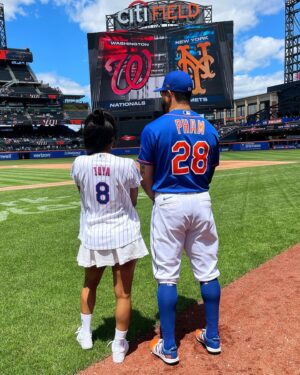 LaToya Tonodeo Instagram - I threw the FIRST PITCH at the @mets game!! (2nd slide)⚾️💨☺️ FROM THE MOUND!😜SO MUCH FUN! Thank you Mets 🧡