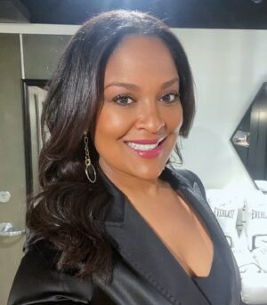 Laila Ali Instagram - 🌟Sending you positive vibes, love and light!