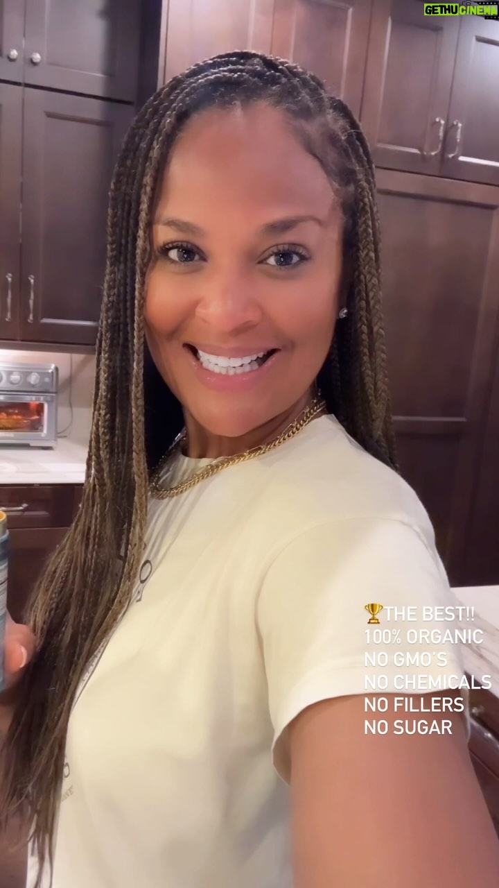 Laila Ali - 3 Likes - 🤗Oven fried chicken is a favorite in my house. I hardly ever cook without Soulful Seasoning Salt. It’s made with pure sea salt and the perfect mix of herbs and spices to make meals pop! 🌟#LailaAliSpiceBlends