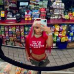 Lakeyah Instagram - Picture that, picture me giving bitches slack ✂️ @fashionnova