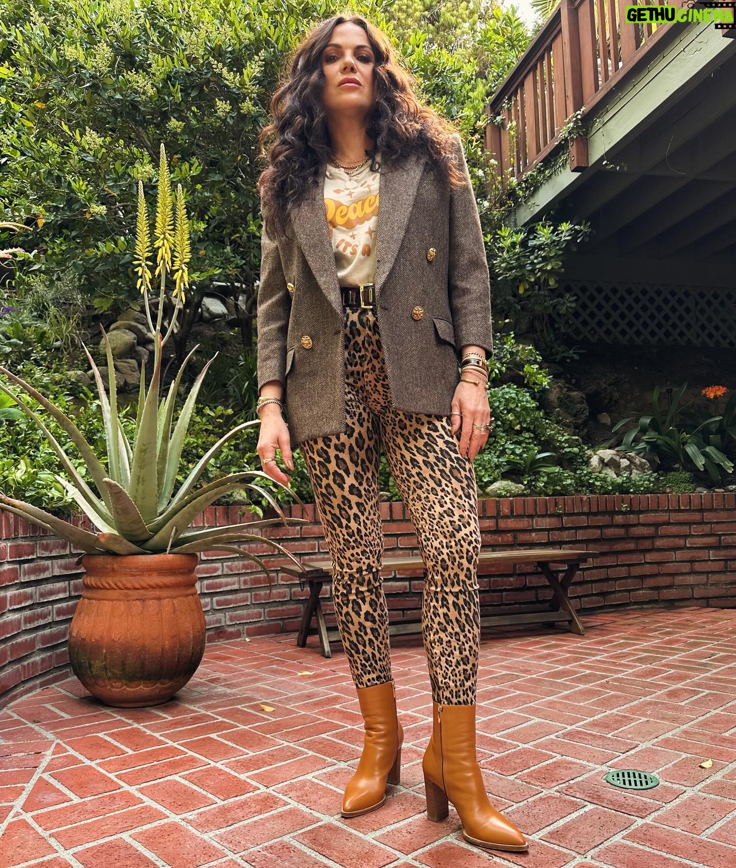 Lana Parrilla - 3 Likes - Rockstar ways to wear your #REGAL gear. 🔥 🐆🔥
Check out my NEW COLLECTION! Link in bio!!!
#keepitregal #lanaparrilla #keepitpeaceful #itsavibe #fyp