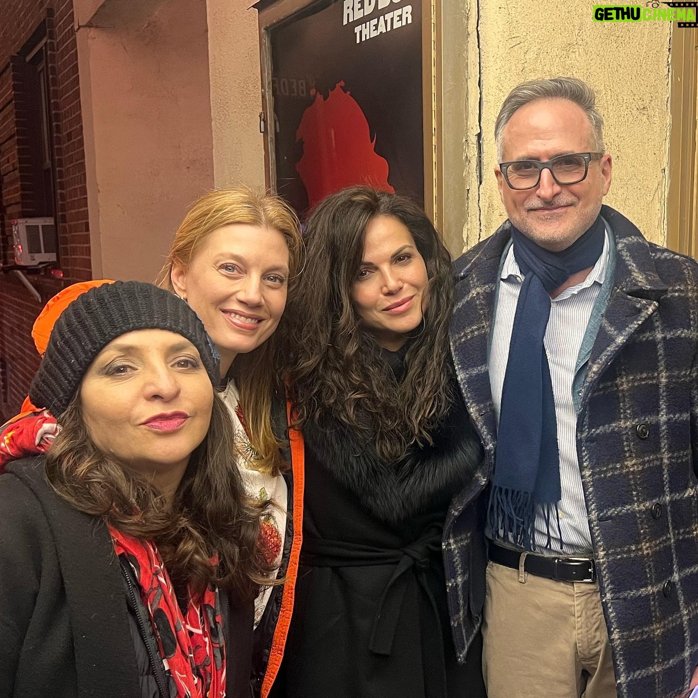 Lana Parrilla Instagram - Supporting our girl @realveronicafalcon in her Off-Broadway production #ArdenOfFaversham on #NationalTheatreDay with these awesome people!!! 🎭❤️ #whywomenkill #crew #friends #theatre #newyork #offbroadway #goodtimes #goodpeople 💫 #nofilter