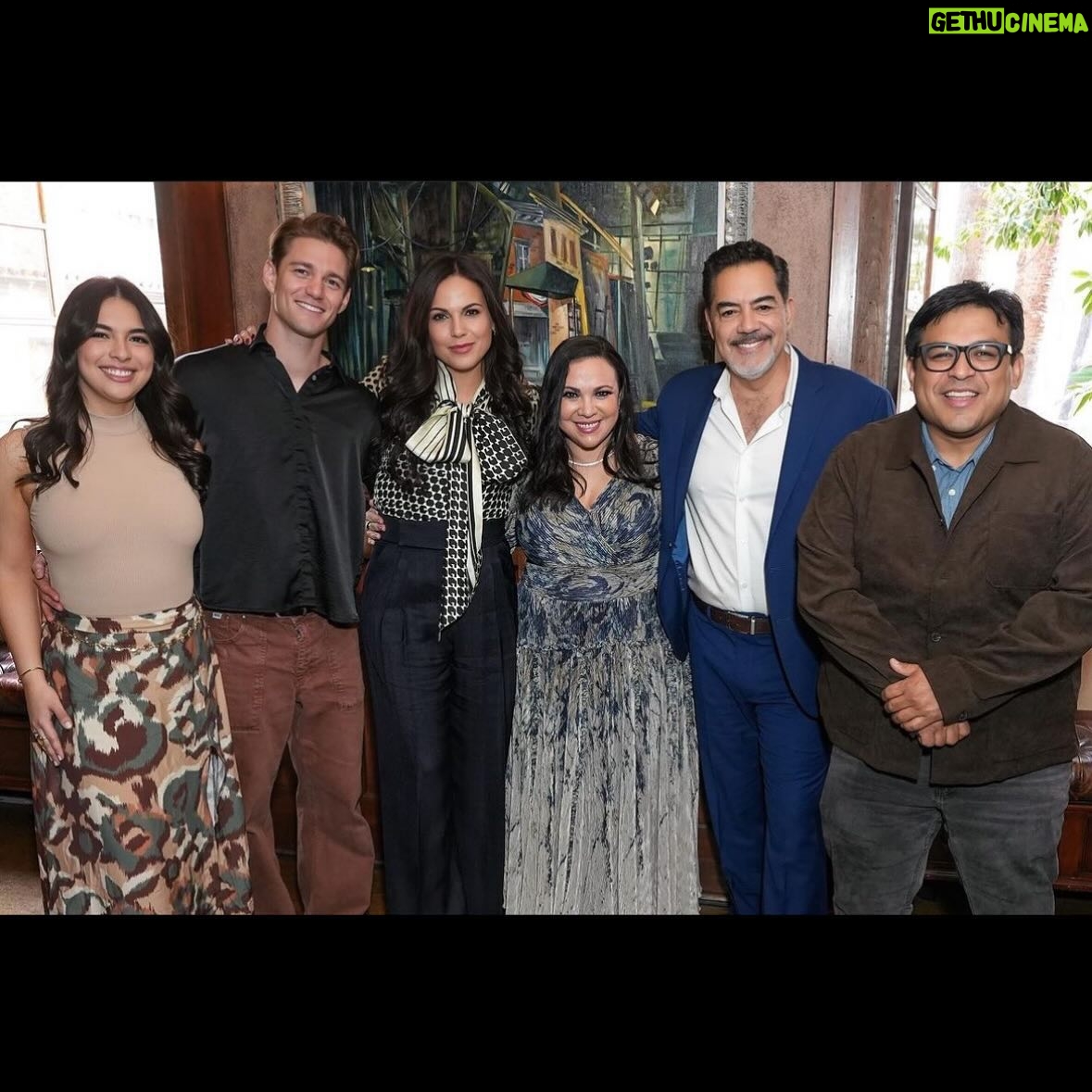 Lana Parrilla Instagram - Welcome to being Latina! A day at the theatre celebrating @gloriakellett and her WORLD PREMIER play “One of the Good Ones”! Thank you Gloria for casting me and bringing me into GloNation! Thank you @equisculture for throwing us all this wonderful afternoon event at the @pasadenaplayhouse 🎭❤️🙏🏽 And thank you @carlosericlopez for capturing every moment of greatness with this incredibly talented, loving group we like to call FAMILIA! Besos y abrazos to all! 💋🤗 #theatre #latinasactingup #latine #familia #wehavemorefunthananyone