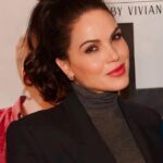 Lana Parrilla Instagram - A special night with team #SCRAP So proud of this film! Congratulations @viviankerr @rachelstander & @scrapthefilm for the upcoming US premier on March 1st at the @cinequestorg festival 🎥🍿💥 #indie #indiefilm #festival #movies #womensupportingwomen #acting #potd And on a side note… Suit & turtleneck sweater designed by my beautiful, talented friend @by.bonnieyoung 💋