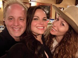 Lana Parrilla Instagram - The outpouring of love & support by family and friends has filled my heart beyond measure! 

Thank you to all who showed up to see ONE OF THE GOOD ONES and for being part of this incredible experience! 
I love you all ❤️🙏🏽

#oneofthegoodones #theatre #pasadenaplayhouse #stage #acting #family #friends #gratitude #supportthearts 🎭
