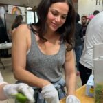 Lana Parrilla Instagram - Today I volunteered with @thisisabouthumanity and was able to prepare meals in their relief kitchen opened in partnership with @icfdn and @fundaciontijuanasinhambre - they are providing 3,100 meals each day to children and families to 19 shelters at the US - Mexico border, and are on track to 1 million meals a year - because everyone deserves a hot meal. Migrant children continue to arrive at the border at a rapid pace. Today I met students at @YesWeCanWF the first bilingual school program at the US-MX border providing migrant children full time education and safe spaces throughout their migrant journey. At Yes We Can migrant children are cared for regardless of their legal status. This back to school season please keep in mind children at the border and their right to education. Please follow their account for ways to donate and for ways to help. Seeking asylum at our border is legal and we need to welcome asylum seekers with dignity. No exceptions. Please follow @immdef_lawcenter to support those seeking protection. A special thank you to @casadeleo.mx for lunch. #ThisisAboutHumanity #welcomewithdignity