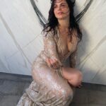 Lana Parrilla Instagram - Chronicles of the Italian Medusa Showers 🤌🐍 🚿 #potd #bts @ebbymagazine #letsgetwet #showertime