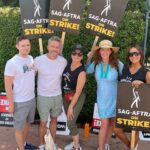 Lana Parrilla Instagram - ✊🏽✊🏽✊🏽✊🏽 #solidarity #unionstrong #familia #sisterhood #sagaftrastrong #letsgetloud #sagaftrastrike #sagaftramember #strike #standtogether @latinasactingup ❤️