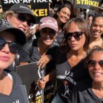 Lana Parrilla Instagram - ✊🏽✊🏽✊🏽✊🏽 #solidarity #unionstrong #familia #sisterhood #sagaftrastrong #letsgetloud #sagaftrastrike #sagaftramember #strike #standtogether @latinasactingup ❤️
