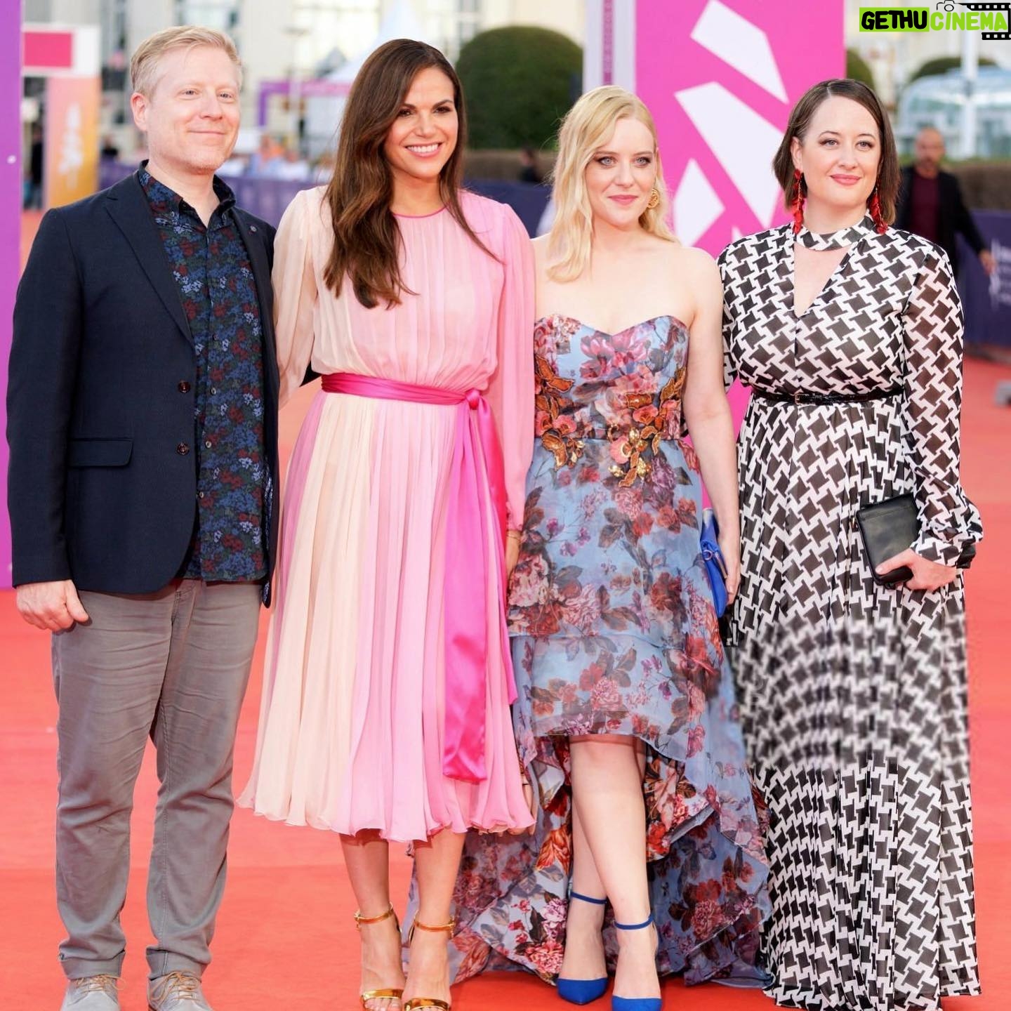 Lana Parrilla Instagram - Ooh la la! 💕 I had a fantastique time at the @deauvilleus film festival! Merci pour tout! ✨🎬🇫🇷🇺🇸✨ Grazie mille @dolcegabbana for this gorgeous pink ensemble!! I absolutely love it!! #coloroftheseason 💕 And thank you to @viviankerr @albinokid1026 @rachelstander and the entire @scrapthefilm team for welcoming me into this family! It’s been a blast celebrating with you all in Deauville! Félicitations 🍾 #indiefilm #filmfestival #deauville #france #scrapthemovie #family #glam #dolcegabbana #pinkdress #deauvillefilmfestival #redcarpet Stylist: @marjanmalakpour Makeup: @mehdirguiba Hair: @alexlagardere