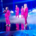 Lara Fabian Instagram – La dream team de Lara Fabian va vous époustoufler ce soir ✨ 

#DreamTeamTF1 à 21:10 sur TF1 et TF1  !