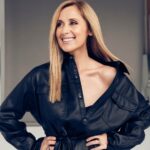 Lara Fabian Instagram – J’ai encore tellement de choses à partager avec vous 🖤…Le meilleur est toujours à venir …