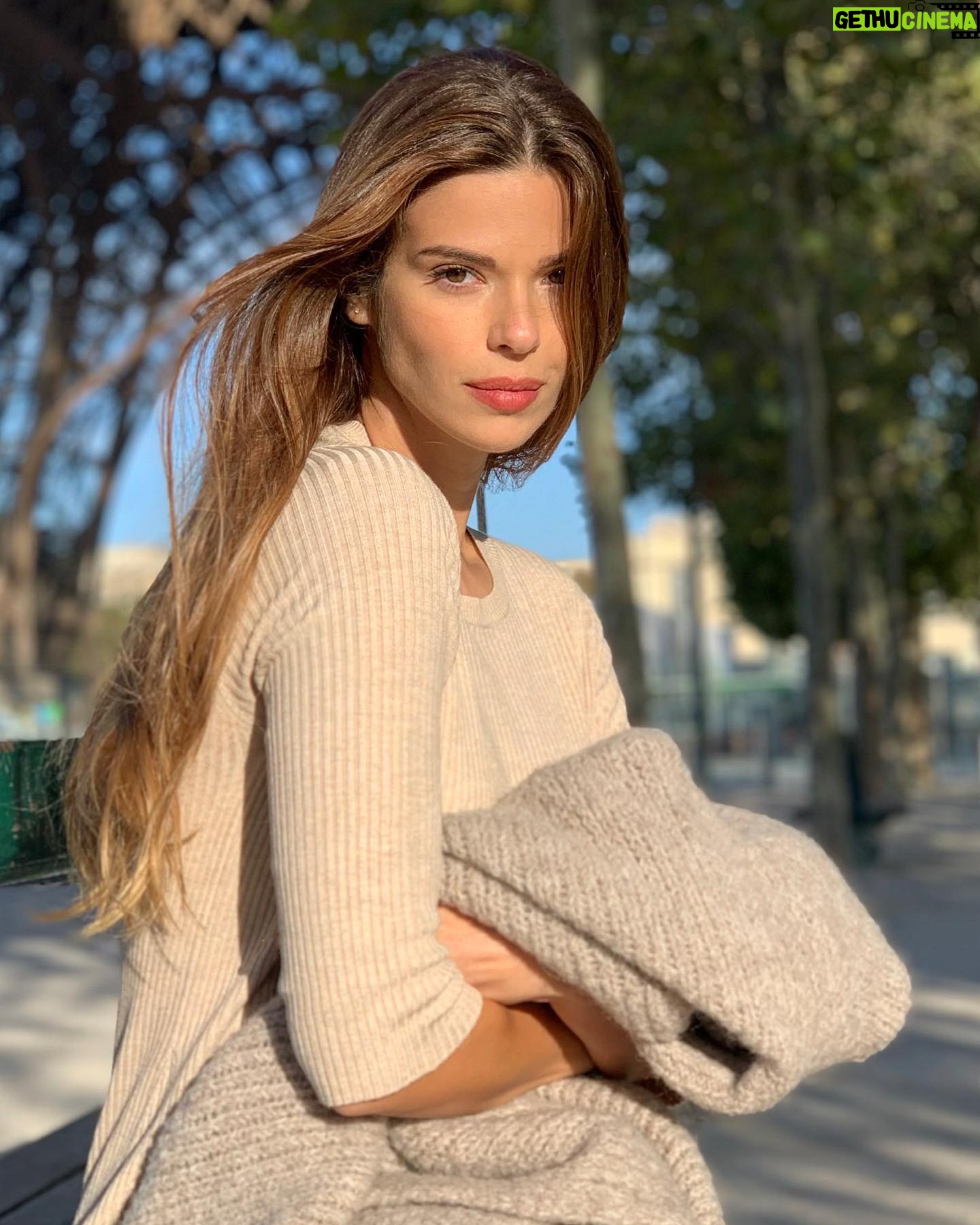 Larissa Gacemer Instagram - ☀️ 🌡= 🤩 hava ❤️