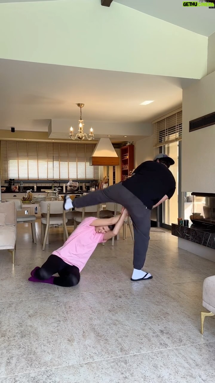 Larissa Gacemer Instagram - Akım yapalım dedik… #fail 😂😂😂😂