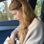 Larissa Gacemer Instagram - Arabada nasıl yenir 😅