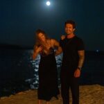 Larissa Gacemer Instagram – Nasıl güzel bir gece seninle ❤️ @gacemerburak #fullmoon #love