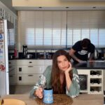 Larissa Gacemer Instagram - Sabahları 2 tip insan var di mi.. @gacemerburak
