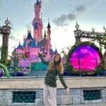 Larissa Gacemer Instagram - Çok mutlu bir Laris abla 💓🏰😍#disneylandparis 💫