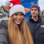 Larissa Gacemer Instagram - Burası beni çok mutlu ediyor 🥰🎄🫶🏻🎅🏻