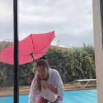 Larissa Gacemer Instagram - Tarafını seç 😂