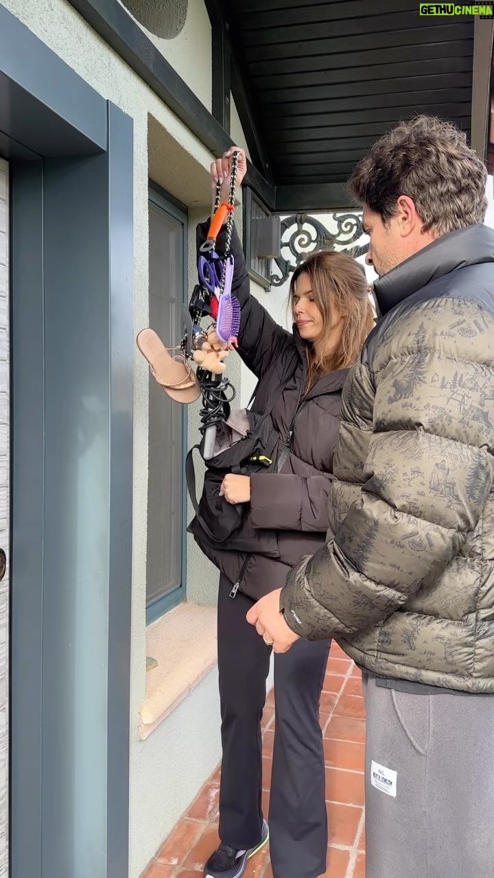 Larissa Gacemer Instagram - @gacemerburak gözünden benim anahtarlık 🙄😂