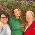 Larissa Gacemer Instagram - Feliz dia das Mães! Anneler Gününüz Kutlu Olsun! Happy Mother’s Day! 🎉❤️ son foto çocuklarım 😂💚
