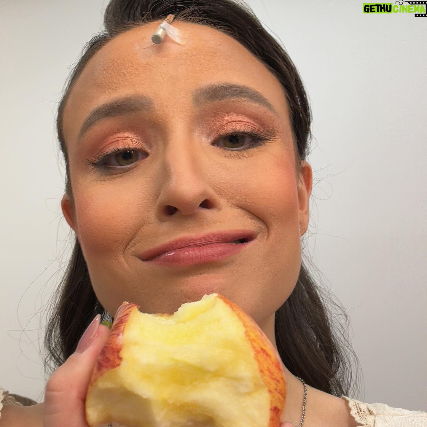 Larissa Manoela Instagram - De umas semanas pra cá 💗