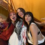 Larissa Manoela Instagram – Tbt 1 ano atrás, vivendo minha Penélope e transformando a vida em arte ❤️‍🔥 “Traição Entre Amigas” ainda sem data de estreia mas com a certeza de que é um filmão que chega em breve pra vocês 🎬