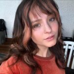Larissa Manoela Instagram – Tbt 1 ano atrás, vivendo minha Penélope e transformando a vida em arte ❤️‍🔥 “Traição Entre Amigas” ainda sem data de estreia mas com a certeza de que é um filmão que chega em breve pra vocês 🎬