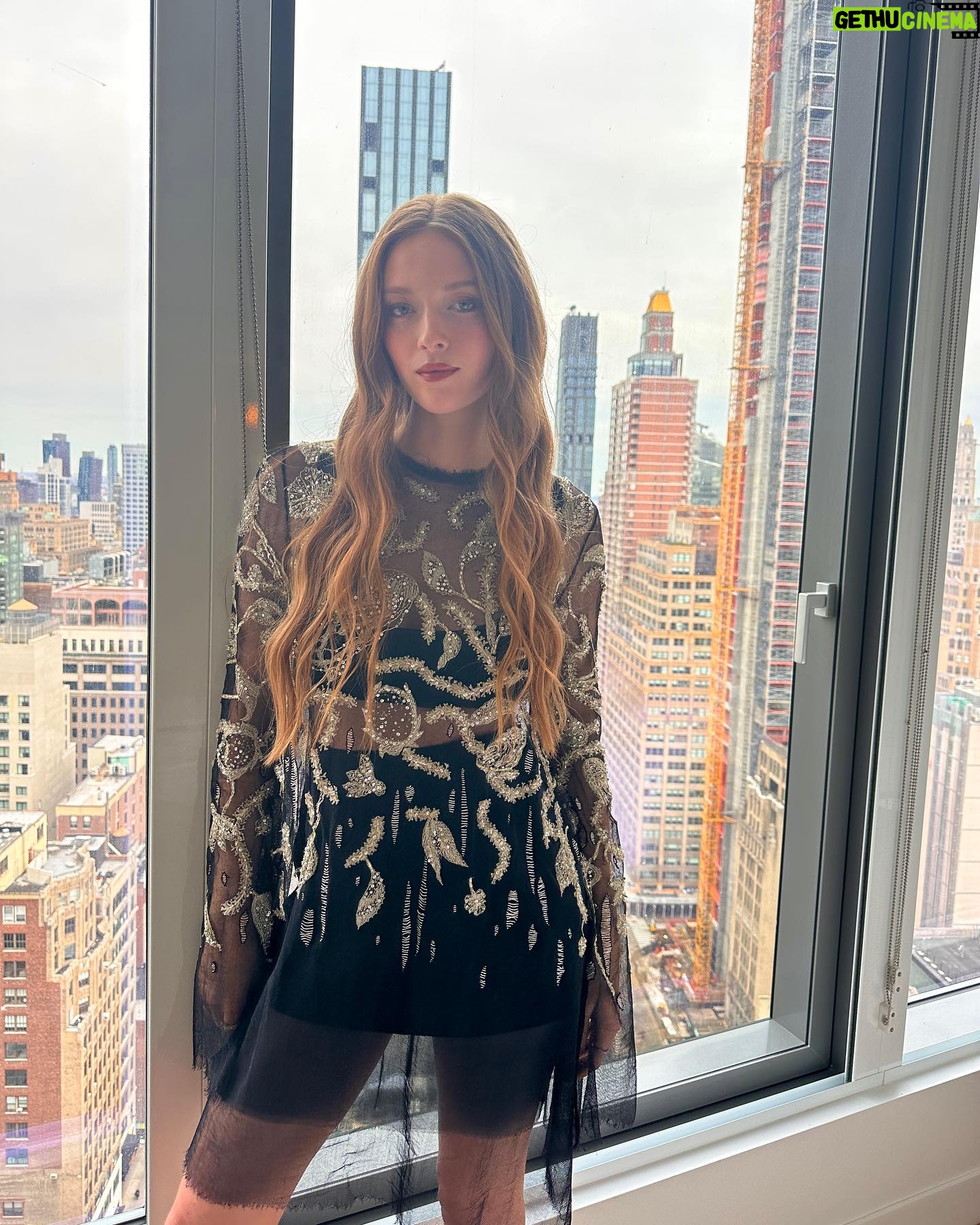 Larsen Thompson Instagram - @jasonwu moments🤍 I met Jason back in 2017 and it has been such a joy to watch his incredible journey. You’re so special, thank you for having me!!!