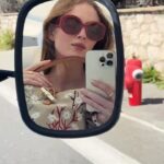 Larsen Thompson Instagram - out at sea with @longchamp in St Tropez, am i dreaming?⛵️❤️ #LongchampStTropez #LongchampSS24 #ad