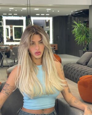 Lary Bottino Instagram - 