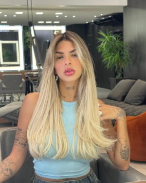 Lary Bottino Instagram - 