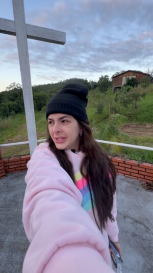 Lary Bottino Instagram - ESTÁ SOL NO RIO GRANDE DO SUL HOJE!

“Mas quem é este, a quem o próprio vento e o mar obedecem?”

A situação ainda é de alerta, muitos resgates,   de 1 milhão de afetados, muitos desabrigados, animais em estado crítico. Mas, Deus está limpando e transformando sua nação. Eu creio! SOS RS

CONTINUE DOANDO: PIX: LARY.ASSESSORIA@GMAIL.COM