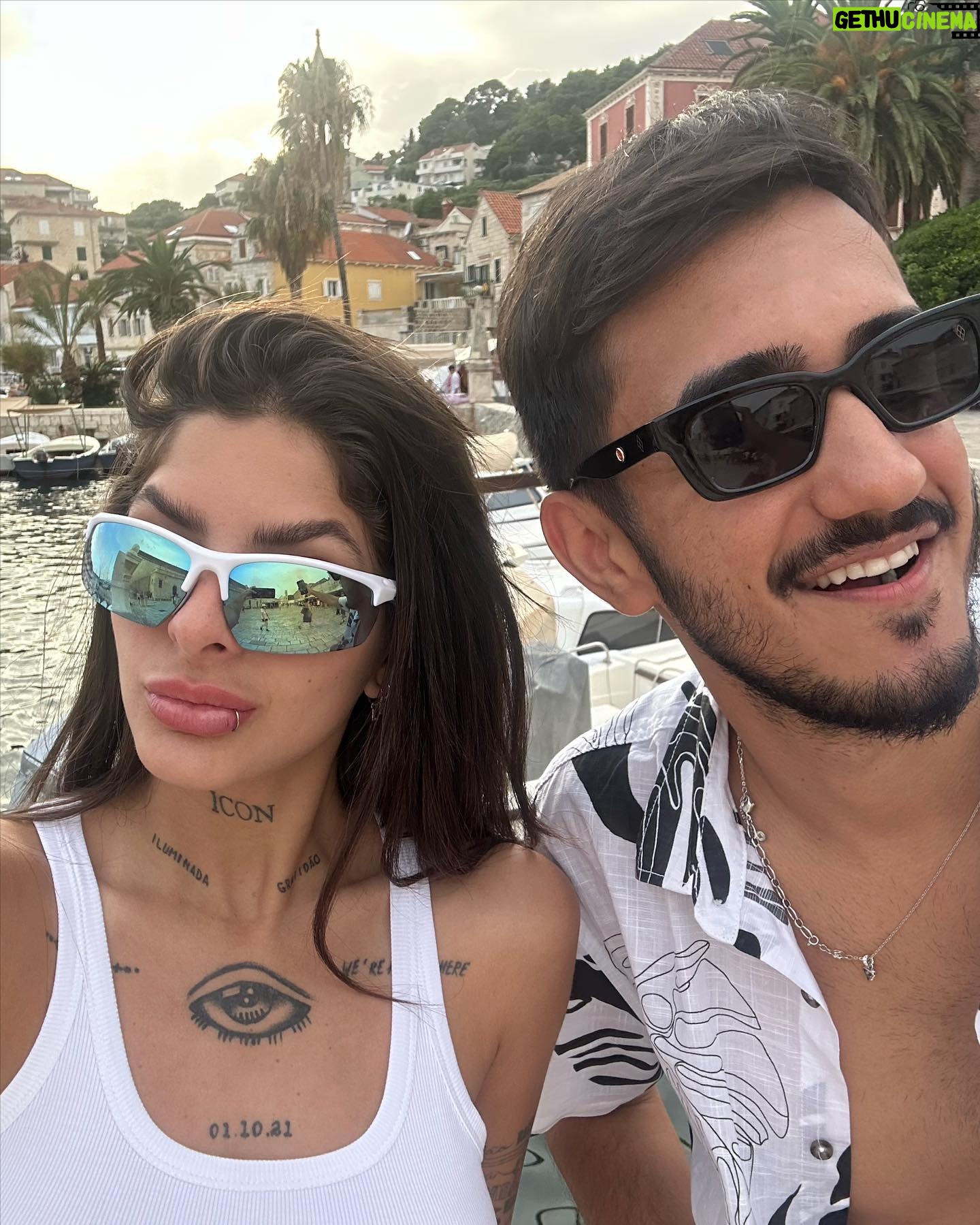 Lary Bottino Instagram - fotos perdidas como despedida do paraíso 🥺🩶