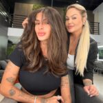 Lary Bottino Instagram - não largo não troco, meu corte perfeito no lugar perfeito ✨✨
