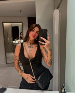 Lary Bottino Instagram - la última noche