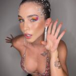 Laryssa Ayres Instagram - A legenda é com vocês 💁🏻‍♀️